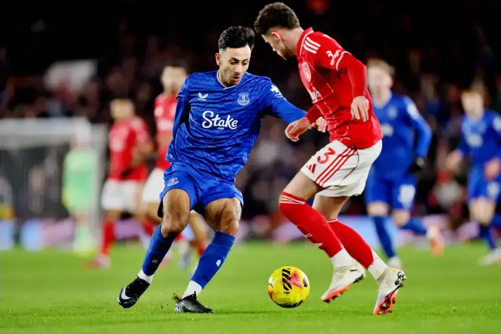 Everton and Crystal Palace agree McNeil-Johnson swap deal