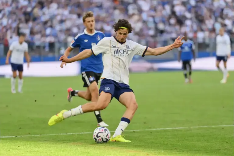 Everton ratings: Rohl & Dewsbury-Hall shone vs Hamburg