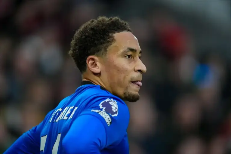 Everton enquire about Cherries midfielder as Moyes eyes (more) new options