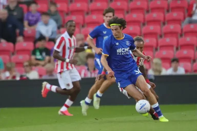 How to watch Hamburg vs Everton