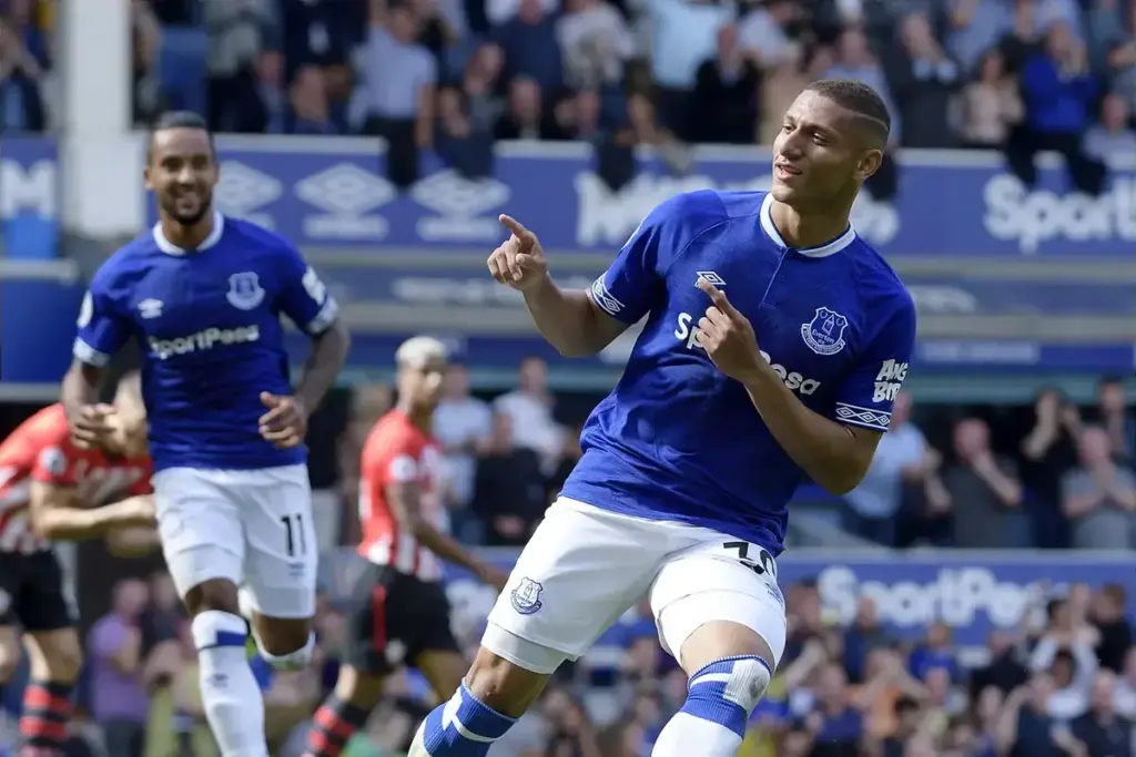 Everton ask innocent question – Richarlison transfer detectives get to work