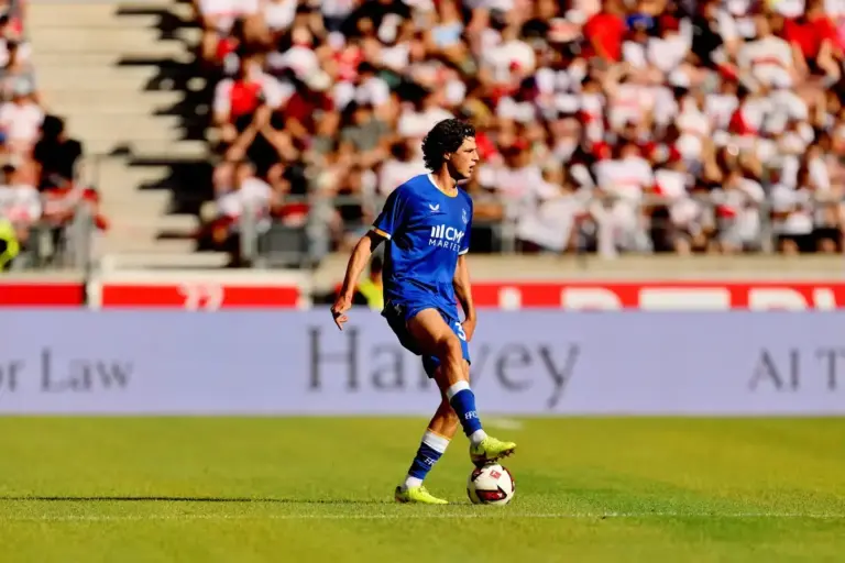 Moyes may already have an unexpected answer to Everton’s right-back problem
