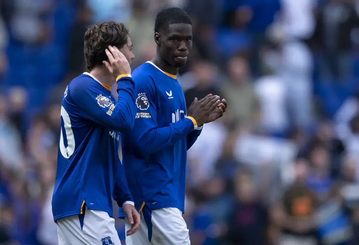 Everton news: 777 takeover warning, Hackney reveals Moyes talks and Saha backs Barry