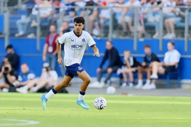 Everton and Malaga in Adam Aznou talks as deadline agreement expected