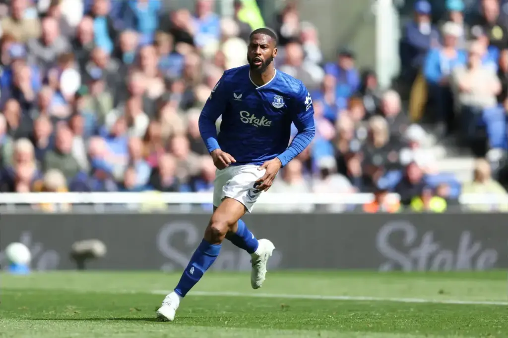 Everton striker Beto wanted in Italy as two Serie A giants circle