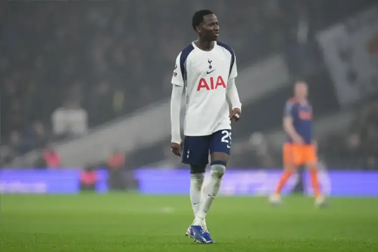 Everton eye Spurs midfielder as Gueye succession plan takes shape