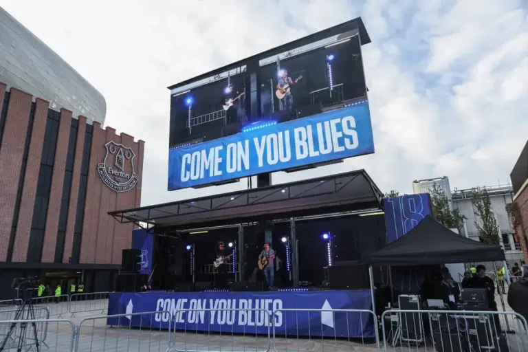 A call to arms: Today’s the day for Evertonians to come out swinging