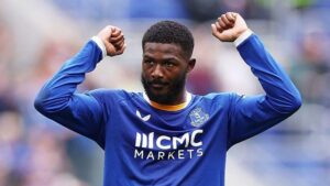 Maitland-Niles and the simple pleasure of Everton having a right-back