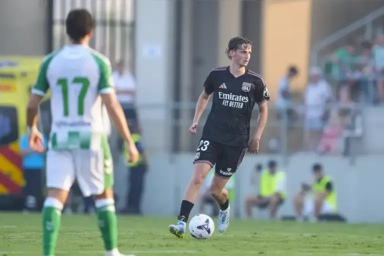 Why Everton could appeal to Tyler Morton if January race develops