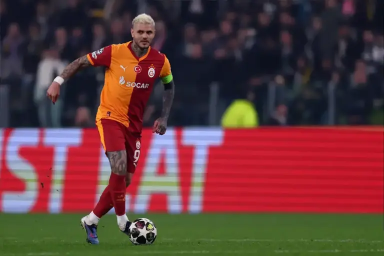 Everton offered chance to sign 77-goal free agent after Deadline Day striker chaos