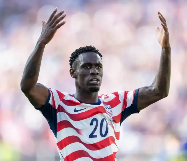 Folarin Balogun winter exit planned following Everton collapse