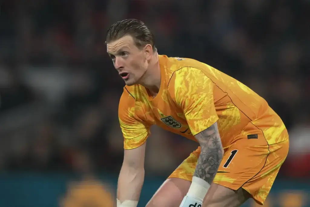 Robinson questions England decision over Everton’s Pickford