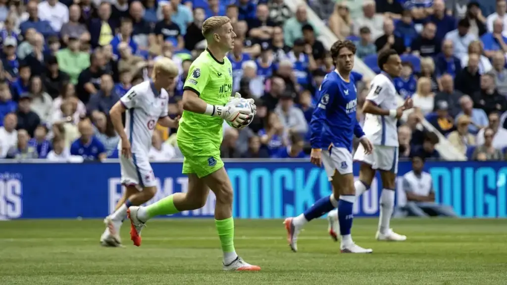 Jordan Pickford England start: Jordan Pickford playing in a match for Everton.
