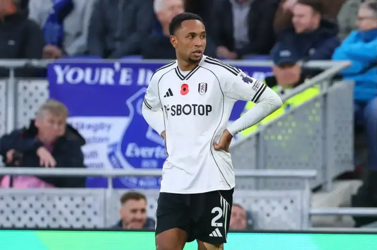 Everton’s Kenny Tete move hits late problem despite deal being agreed