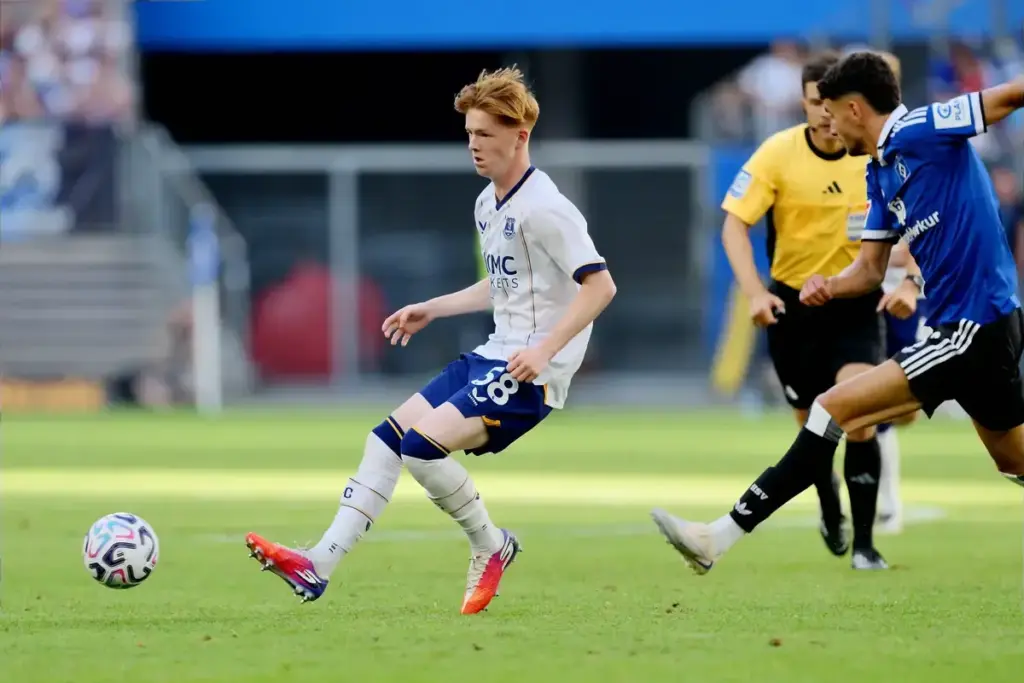 Braiden Graham: O’Neill urges patience over Everton teen’s best role