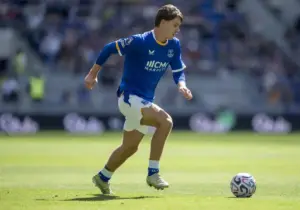 Everton’s low-socks club: Dibling, Grealish, Dewsbury-Hall… and now Mykolenko