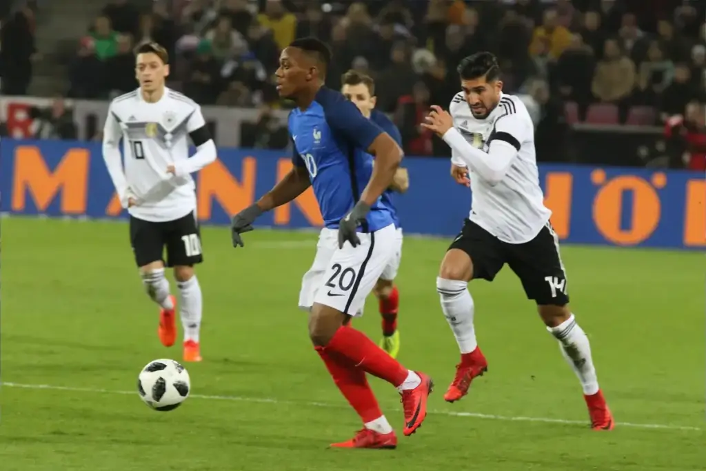 Everton free agent striker Martial