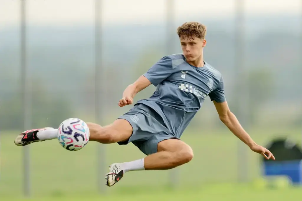 Harrison Armstrong promoted to England U21 squad after Miley withdrawal